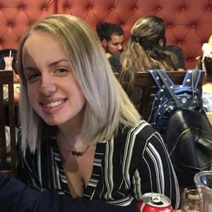 Meet your Posher, Kayla